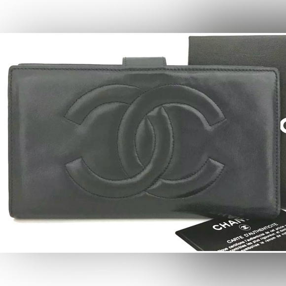 🏆💎 CHANEL CC Logo Leather Long Bifold Wallet NO BOX - Picture 1 of 7
